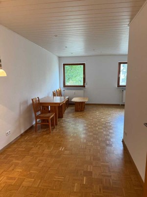 750 € - 58 m² - 2.0 Zi.