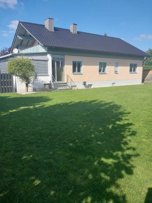 Großzügiges Einfamilienhaus in Top Lage mit großem Garten