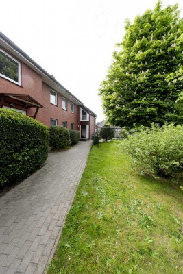 Top für Kapitalanleger – modernisierte 2-Zi.-ETW mit Stellplatz & Loggia