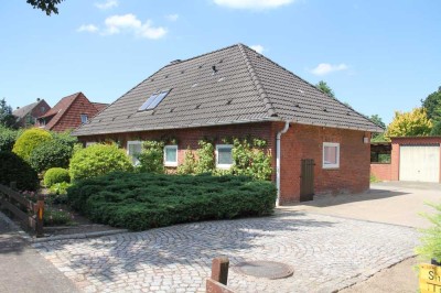 Zweifamilienhaus mit Geschichte im Herzen von Fockbek