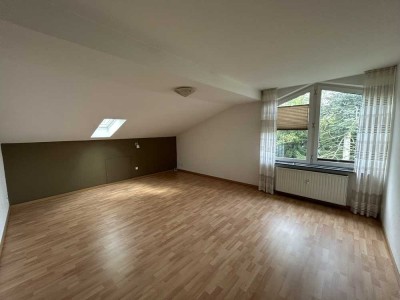 Barrierefreie Wohnung am Ruhrpark | 2,5 Zimmer mit Südbalkon und Aufzug