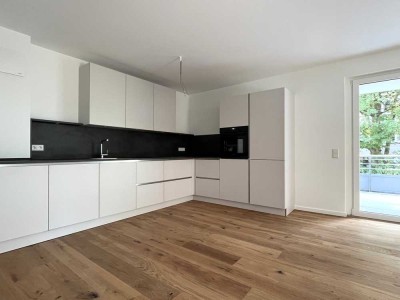 Erstbezug: Neubau-3-Zimmerwohnung mit Balkon und Aufzug