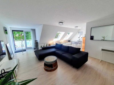 Exklusive, gepflegte 2,5-Raum-DG-Wohnung mit gehobener Innenausstattung mit EBK in Stuttgart