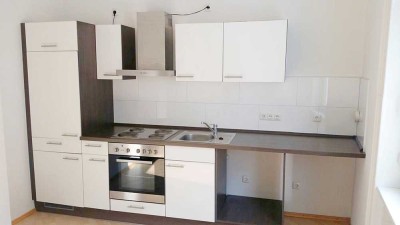 -provisionsfrei- schöne 2 Zimmer Wohnung mit Wohnküche und großer Terrasse!