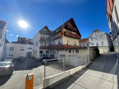 Helle 2-Zimmer-Dachgeschosswohnung (ca. 63 m²) mit Klima und Parkplatz im Zentrum von Hartberg