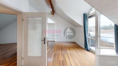 3-Zimmer-Dachgeschosswohnung mit Dachterrasse, 2 Balkonen, Gartenanteil & Tiefgarage–sonnig, luftig