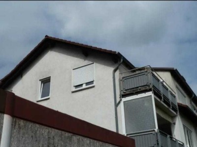 Attraktive 3-Zimmer Wohnung mit Balkon, Garage, Stellplatz
