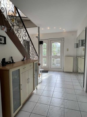 Ehem. Arztvilla auf traumhaft großem Grundstück in Top-Lage zw. Donauwörth u. Augsburg!