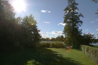 Möblierte Wohnung auf Wassergrundstück