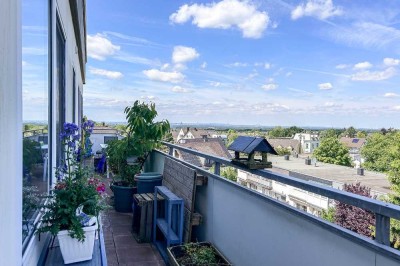 Penthouse-Wohnung mit Traumaussicht in 
begehrter Lage von Bensberg