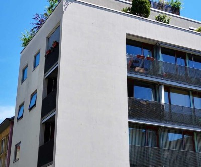 3-Zimmer Wohnung mit 2 Loggien in zentraler Lage