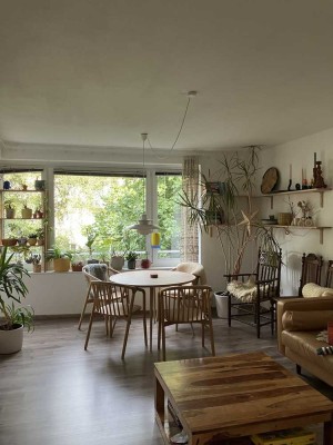 VON PRIVAT: Wunderschöne 3-Zimmer-Wohnung mit Balkon und Einbauküche