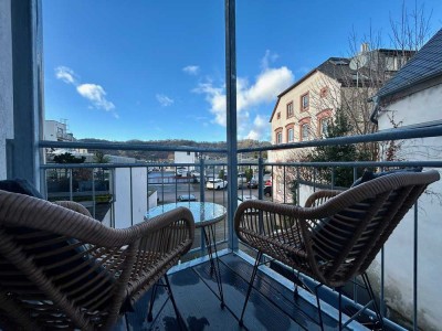 Wohnen auf Zeit: Moderne  2-Zimmer-Wohnung mit gehobener Innenausstattung mit Balkon in Trier