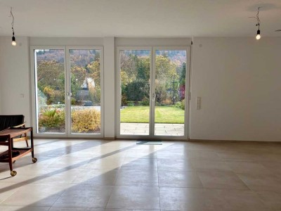 Helle Neubau-Einliegerwohnung mit hochwertiger Ausstattung!