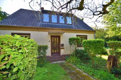 Bremen Alt-Osterholz | 2366qm Baugrundstück mit teilsanierter Bestandsimmobilie