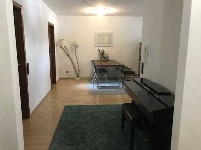 Schöne 2-Zimmer-EG-Wohnung mit Terrasse und Einbauküche in Eppelheim