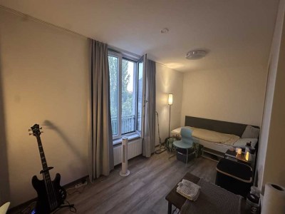 Furnished room next to Downtown Neustadt, utilities included!