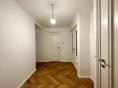 SCHNÄPPCHEN!!!TOP SANIERTE EG Wohnung direkt beim Obkirchermarkt Nur 5800 EUR PRO M2!!!