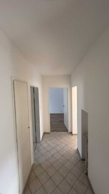 3-Zimmer Wohnung mit Balkon, schönem Ausblick und Stellplatz in Calw-Heumaden