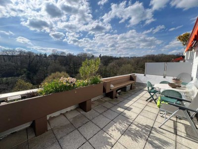 3 Zimmer-Terrassenwohnung mit Blick ins Grüne /Tiefgarage