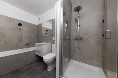 Erstbezug: 3 Zimmer mit Parkett, neuem Bad und Wintergarten in Heiterblick