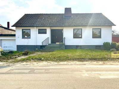 Neuer Preis! Entkerntes Einfamilienhaus auf traumhaften Südgrundstück im Ortskern von Todendorf