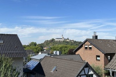 Sanierte vollklimatisierte 3 Zimmer Dachgeschosswohnung
