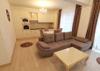 Attraktive und gepflegte 1,5-Zimmer-Wohnung mit Balkon und Einbauküche in Oberhof