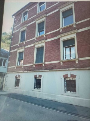 Große Dachgeschoss Wohnung 140 qm in Zentraler Lage.