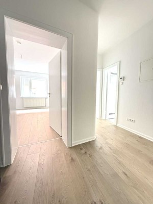 Renovierte 2-Zi-Whg mit EBK & Tageslichtbad | WG geeignet