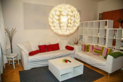 Geschmackvolle, sanierte 2-Raum-Wohnung mit Einbauküche in Erfurt