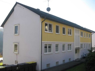 HUMMELNSTÜCK IN ALTENA, HELLE GUT GESCHNITTENE  4-ZIMMER WOHNUNG MIT BALKON