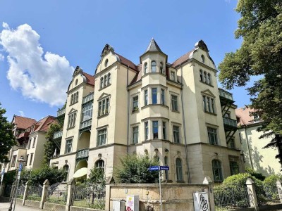 Sanierte 2-Zimmer-Wohnung mit Balkon in Dresden Striesen-Süd