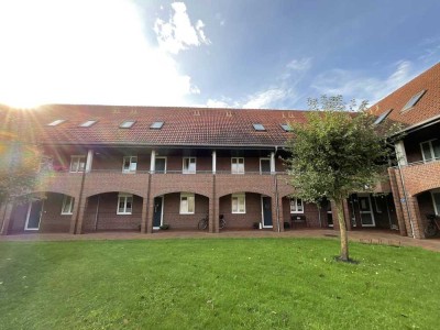 Renovierte 2-ZKB-Wohnung in gepflegter Wohnanlage in Heppens zu vermieten!