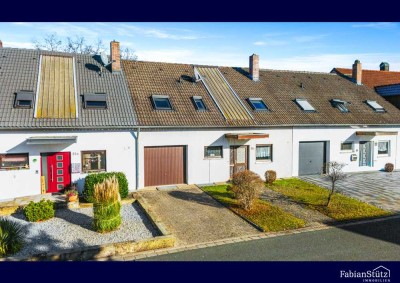 Familienidyll mit Traumgarten! Charmantes Reihenmittelhaus in ruhiger Lage von Creußen