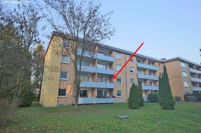 Attraktive, geräumige 3-Zimmer-Wohnung mit Balkon, Keller, Einbauküche und Tiefgarage in Quickborn