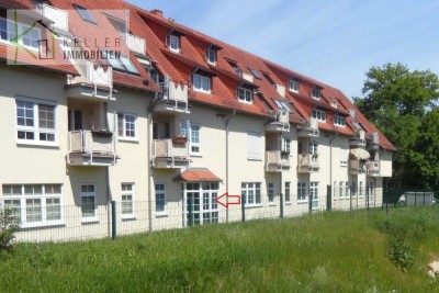 Barrierefreie EG-Whg. - Umbau 2019 ! Tolle 2-R-EG-Whg. mit GLASERKER, ruhige grüne Wohnlage