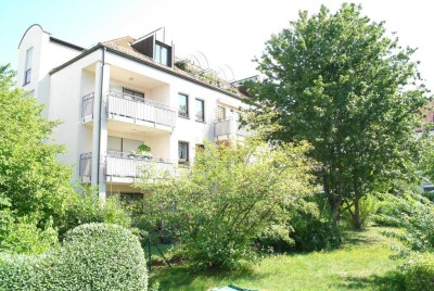 Helle 2-Raum-Wohnung mit Balkon und Tiefgaragenstellplatz im Grünen, Dresden Dobritz