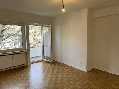 Sonnige, großzügige 2-Zimmer Wohnung im 2. OG in Essen-Rüttenscheid