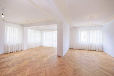 Himmlisch wohnen an der Himmelhofwiese: 5/6 Zimmer Gartenresidenz in Ober St. Veit