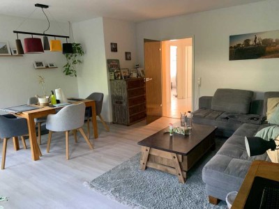 Gemütliche 2 Zimmer Wohnung mit Terrasse in familiärer Gegend