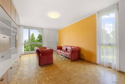 Luftige 3-Zimmer-Wohnung mit Süd-West-Loggia und Grünblick