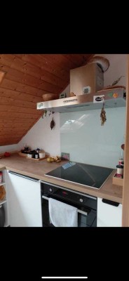 Modernisierte 1,5-Zimmer-Maisonette-Wohnung mit Balkon