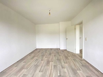 NEU renovierte 2 und 4 Zimmer Wohnung in Elmenhorst zu vermieten