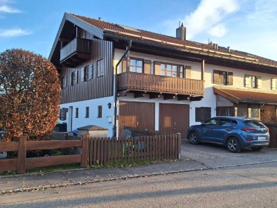 Holzkirchen / Spitzenlage „Haid“ Reihen-Eckhaus in gepflegtem Umfeld