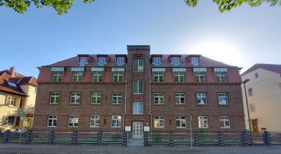 Achtung: Ihre neue Wohnung im kernsanierten Altbau wartet hier!