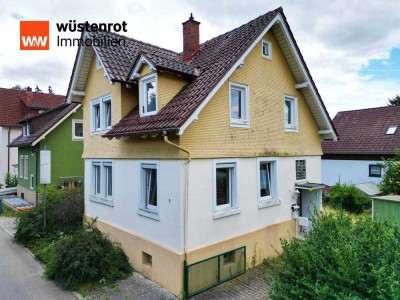 TOP-Preis...damit klappt auch die Sanierung.
5 Räume mit 164 m². Echt schöner Altbau mit
Garten.