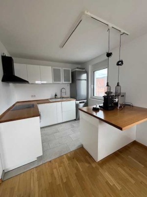 Charmante 2-Zimmer-Dachgeschosswohnung mit Balkon in Schriesheim