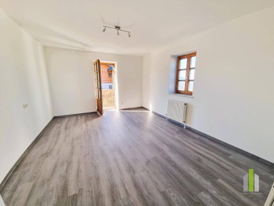 Helle, renovierte 2-Zi.-Wohnung mit sonnigem Balkon