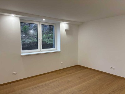 Erstbezug nach Sanierung 3-Zimmer-Wohnung mit EBK und gehobener Innenausstattung in Heidelberg